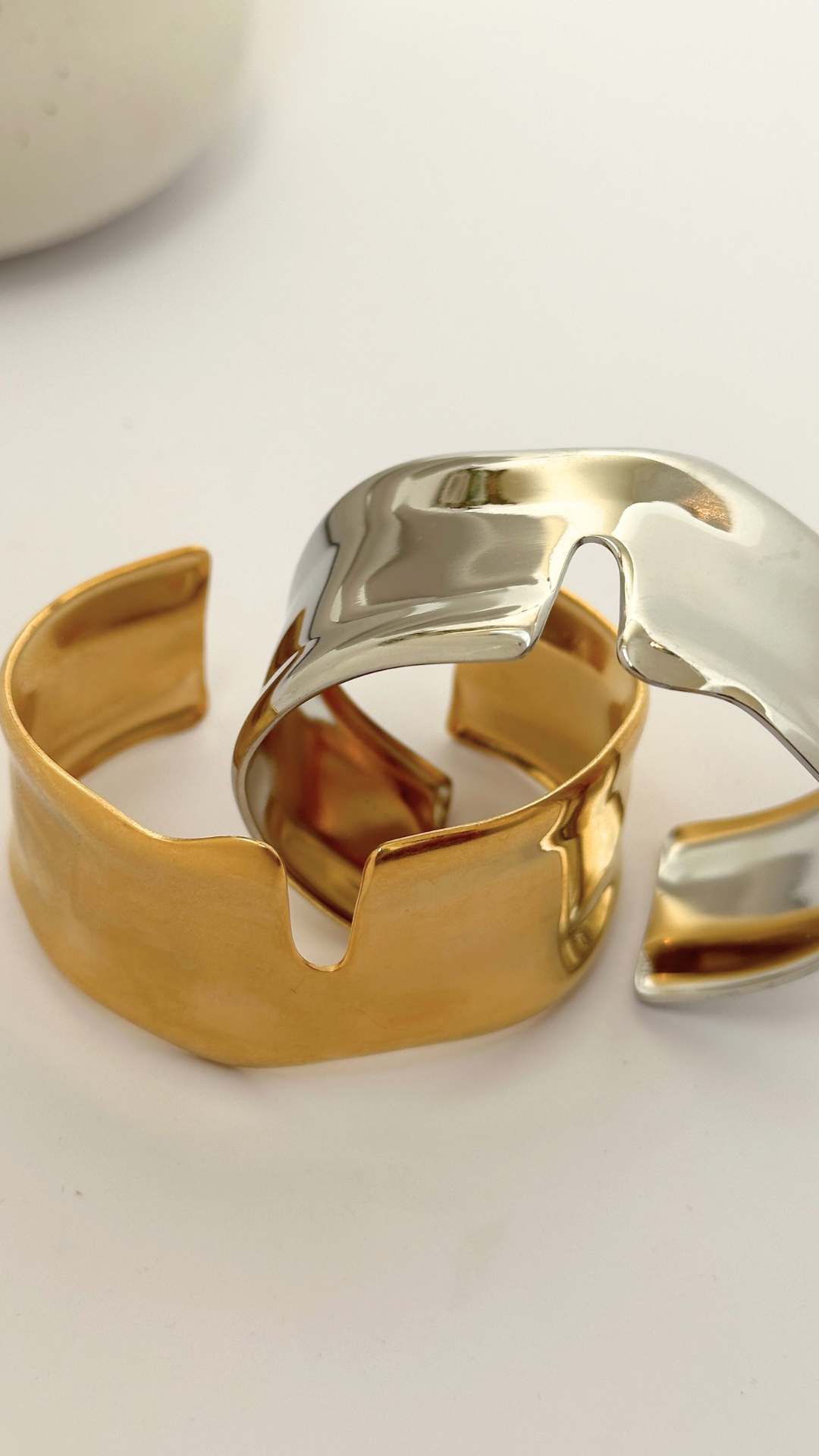 WHISPERS OF GIVERNY | 18K gold plated cuff