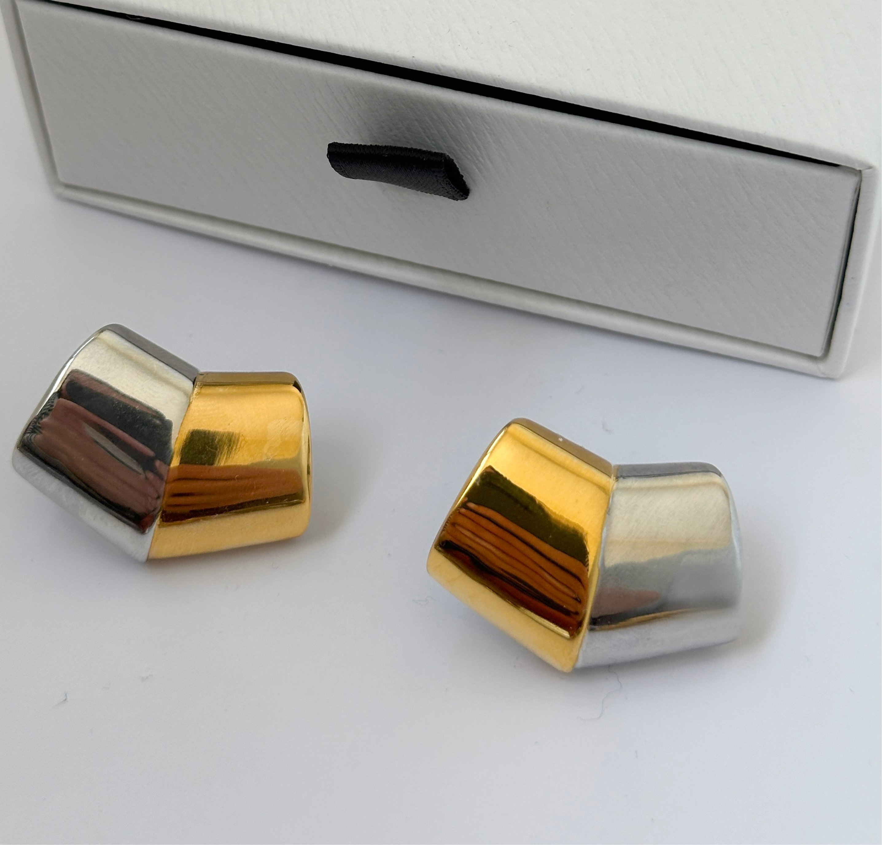 GIVERNY GLOW | 18K two-toned earrings