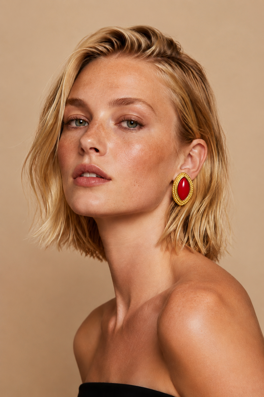 VOGUE | 18K  gold plated earrings