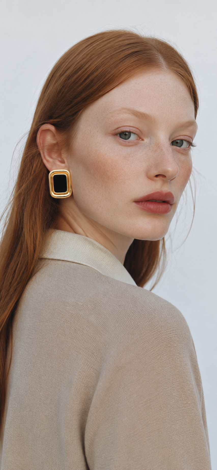 PENELOPE | 18K gold plated resin earrings