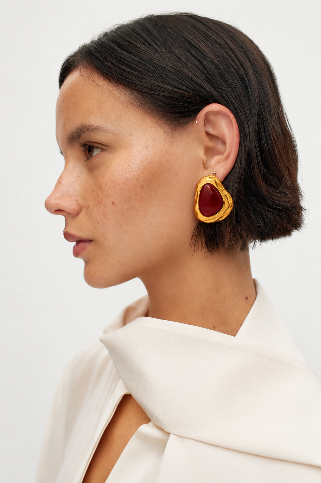 MAISON ROUGE | 18K GOLD PLATED RESIN EARRINGS