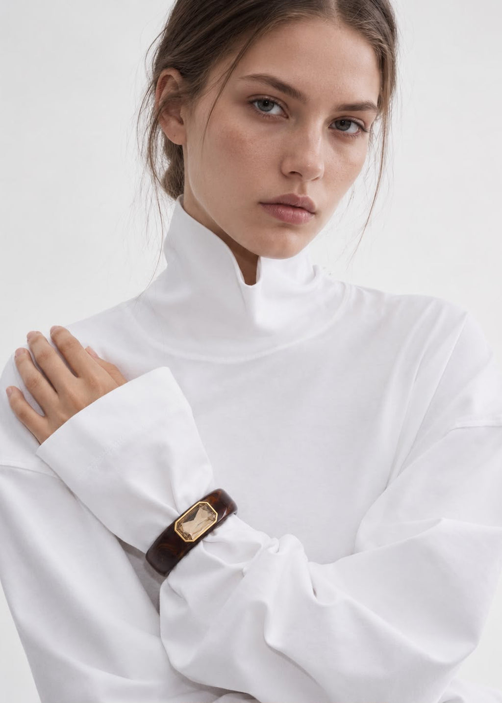 PALOMA | RESIN CYSTAL BANGLE