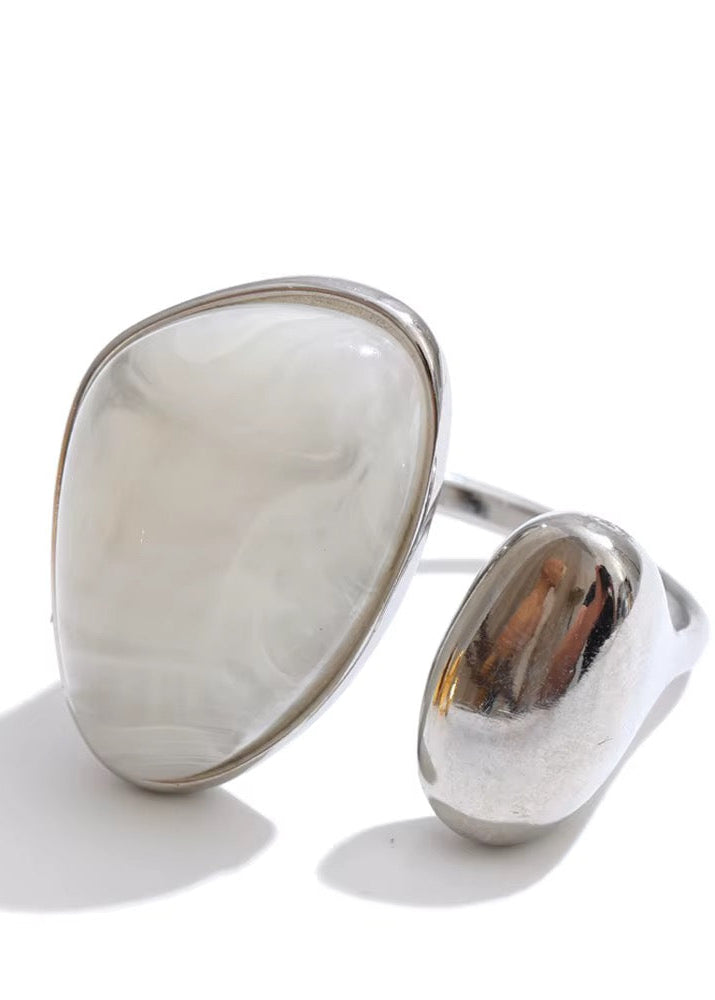 MILA | RESIN RING
