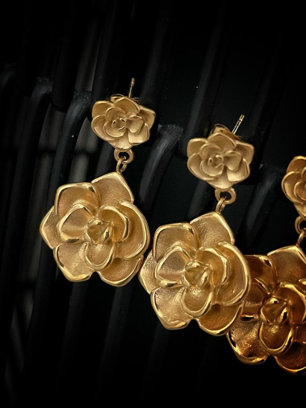 ROSA |  18K gold plated earrings