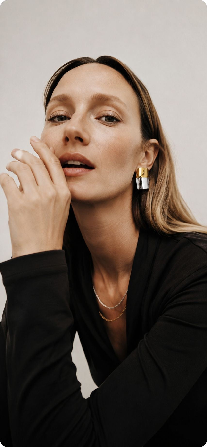 GIVERNY GLOW | 18K two-toned earrings