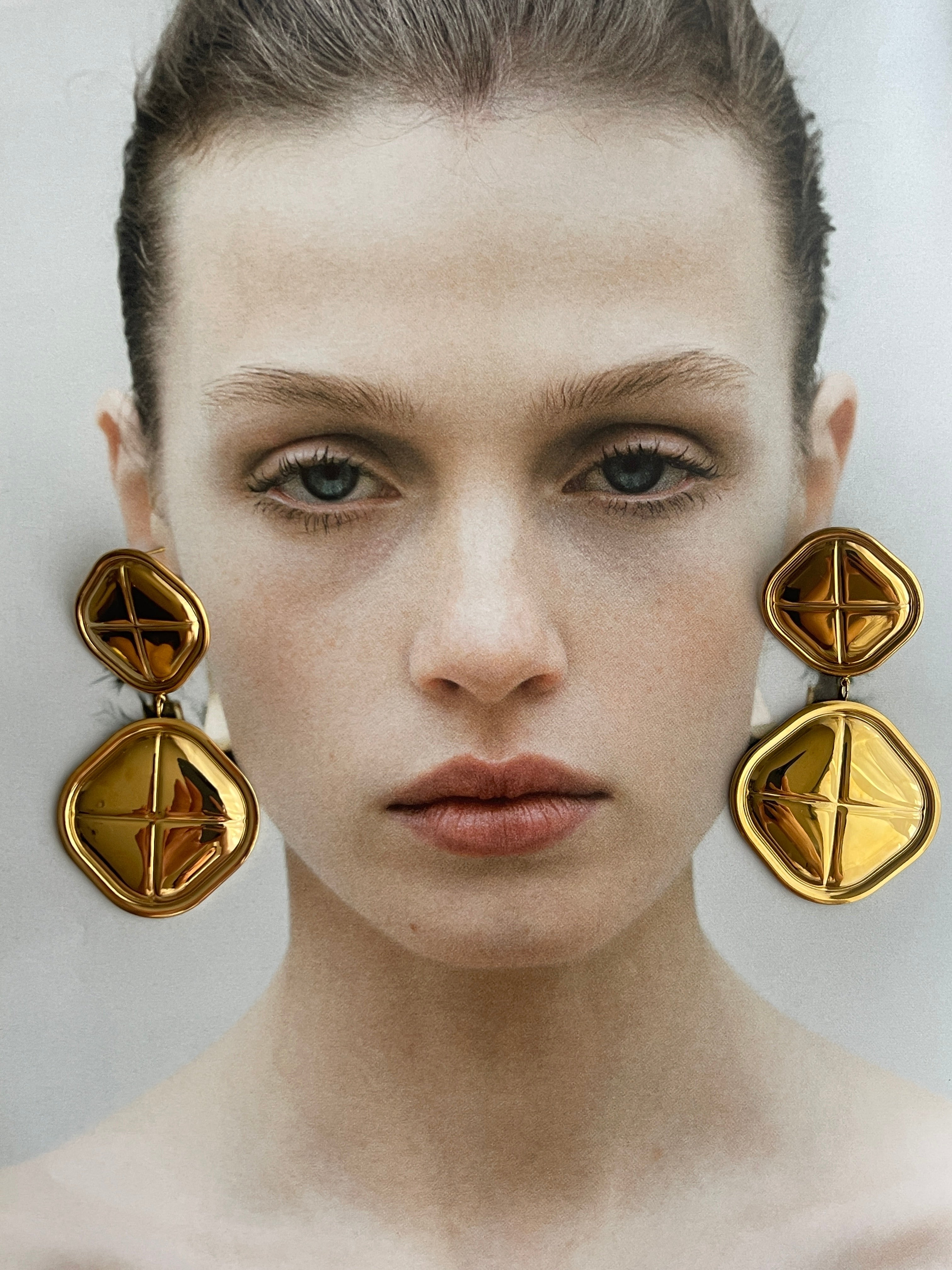 VICTORIA | 18K gold plated earrings