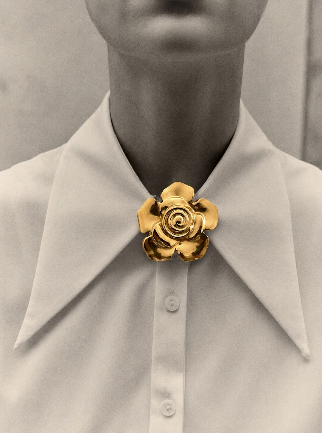 IRISES IN BLOOM | 18k gold plated brooch