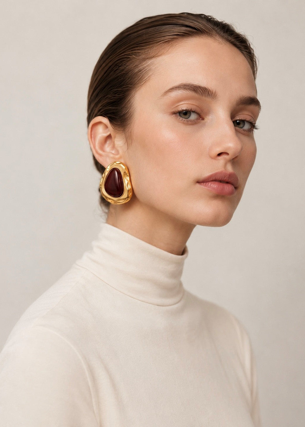 MAISON ROUGE | 18K GOLD PLATED RESIN EARRINGS