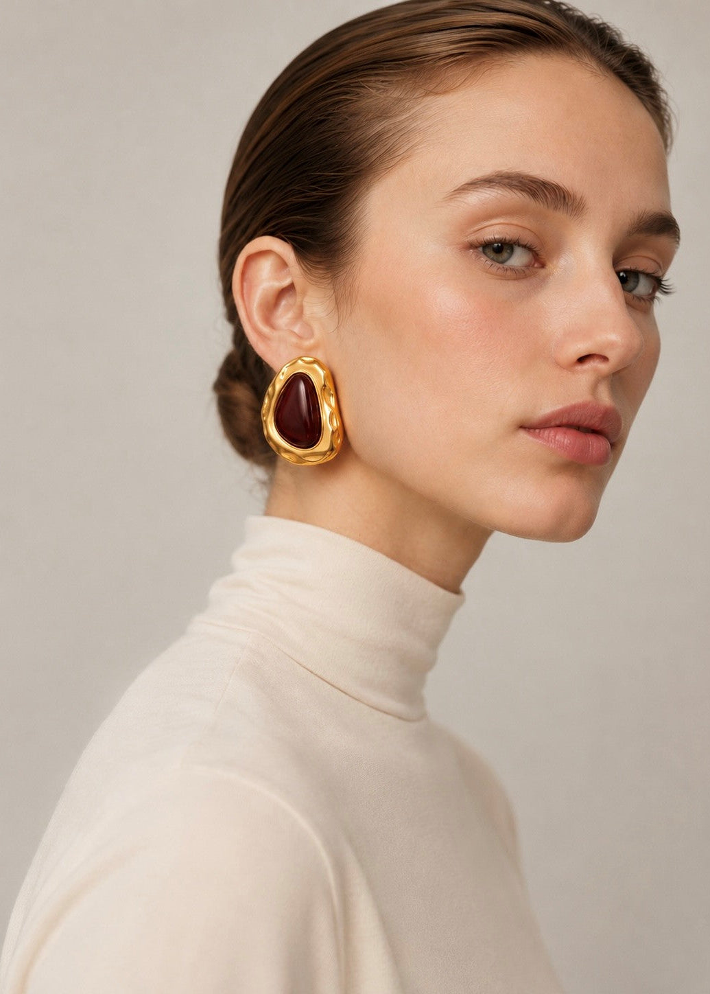 MAISON ROUGE | 18K GOLD PLATED RESIN EARRINGS