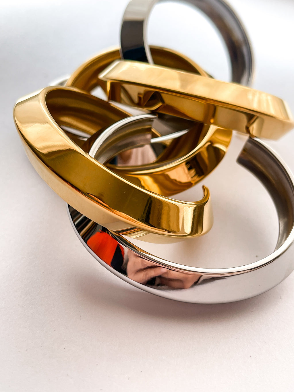 ALLURE | 18k gold plated cuff