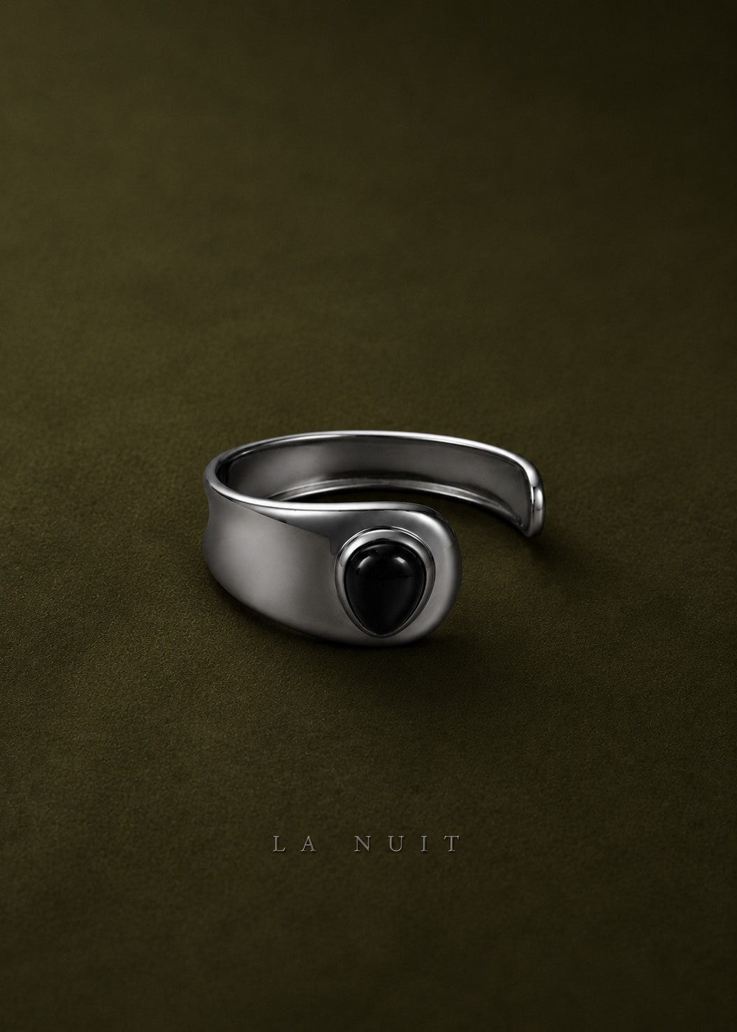 LA NUIT GUNMETAL | 18K GOLD PLATED CUFF